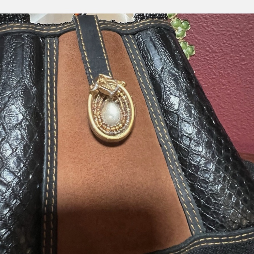 Mary Frances Black/Brown Animal Print Cow Hair Designer Purse Beaded final
! - Picture 6 of 13